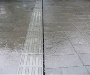 線(xiàn)性樹(shù)脂排水溝效果圖