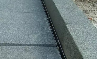 線(xiàn)性排水溝側縫案例圖-01