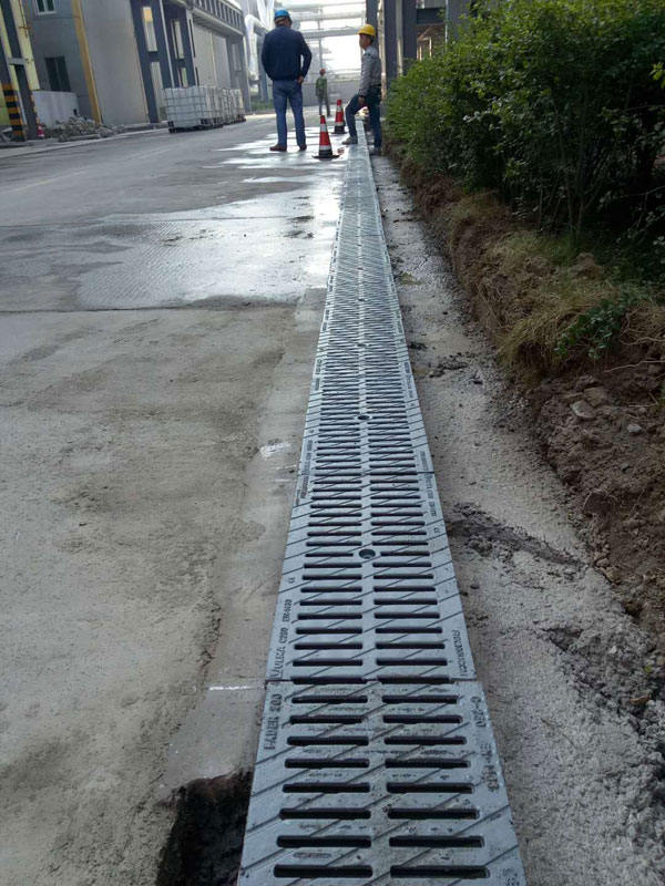 道路排水溝施工