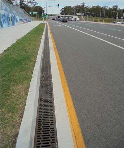 樹(shù)脂排水溝道路案例